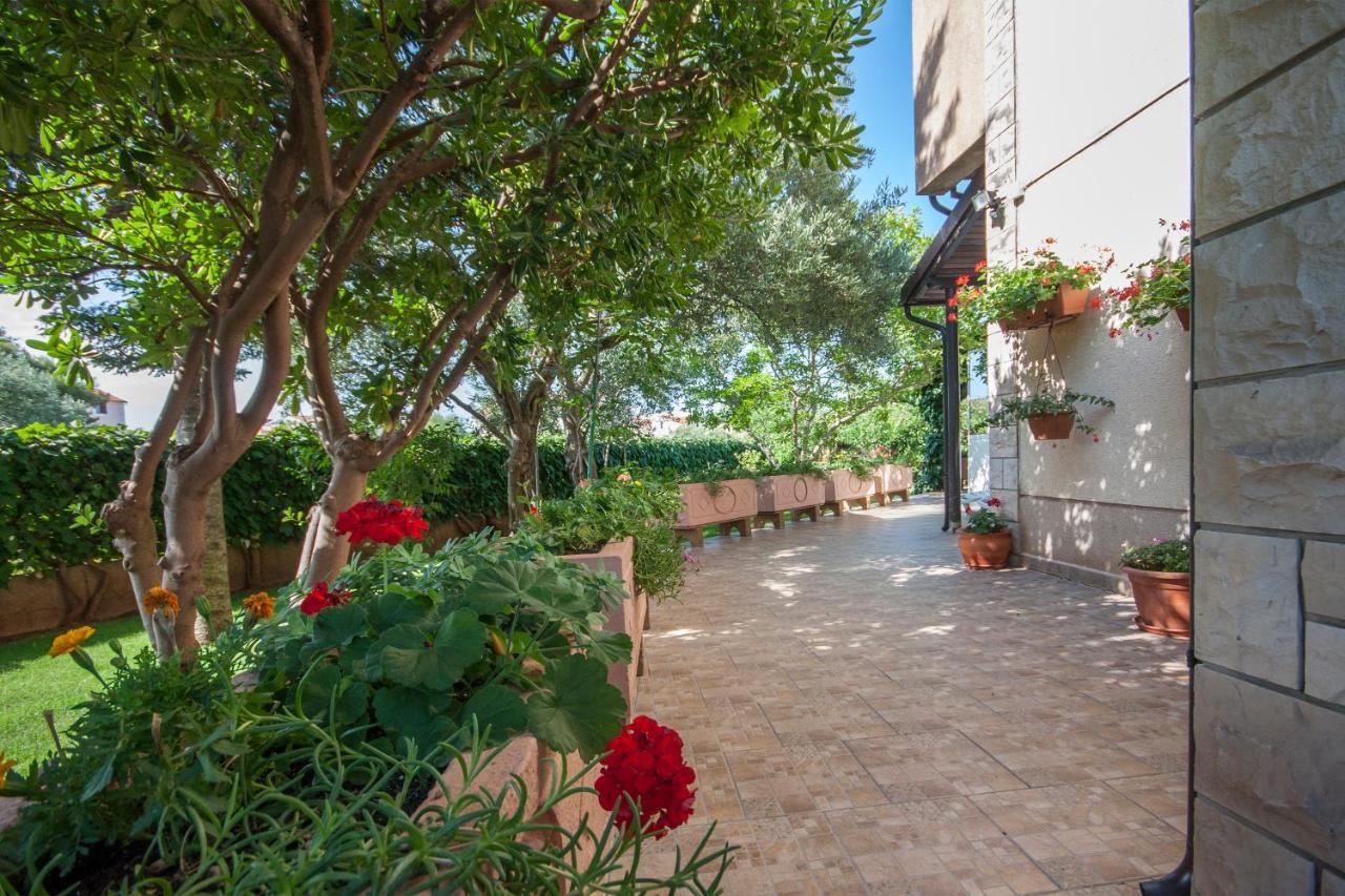 Villa Daniela Brodarica  Εξωτερικό φωτογραφία